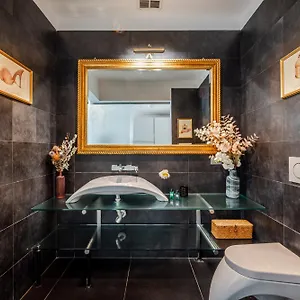 The Boutique - Iconic In Galleria Duomo With Private Parking Milan